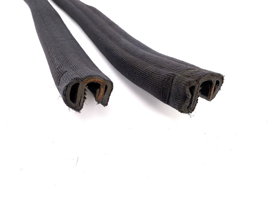 1296970151 1296970051 | Mercedes SL500 | R129 Left door edge protection