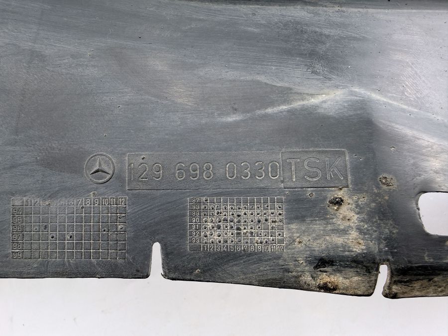 1296980330 | Mercedes SL500 | R129 Wheel arch liner left side