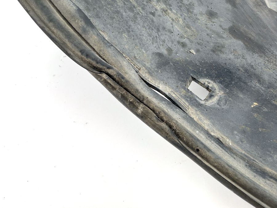 1296980330 | Mercedes SL500 | R129 Wheel arch liner left side