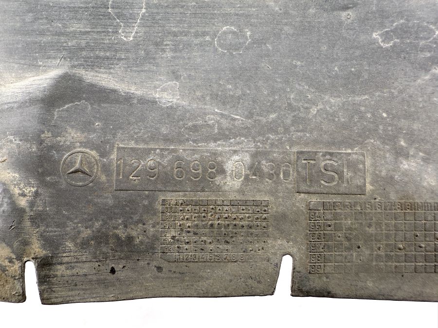 1296980430 1078840198 1296902230 | Mercedes SL500 | R129 Wheel arch liner right side