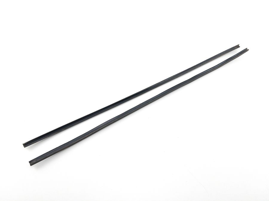 1296980998 2206980998 | Mercedes SL500 | R129 Gasket for side thresholds