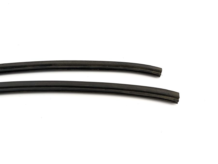 1296980998 2206980998 | Mercedes SL500 | R129 Gasket for side thresholds