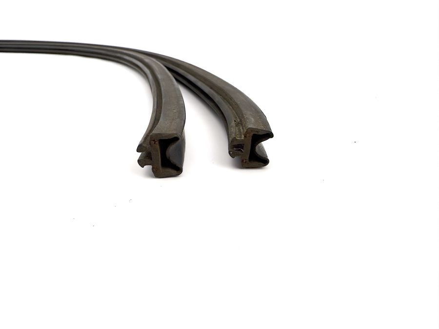 1296980998 2206980998 | Mercedes SL500 | R129 Gasket for side thresholds