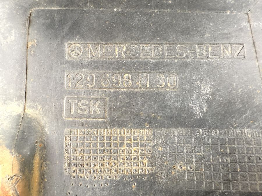 1296981130 | Mercedes SL500 | R129 Front left side arch liner