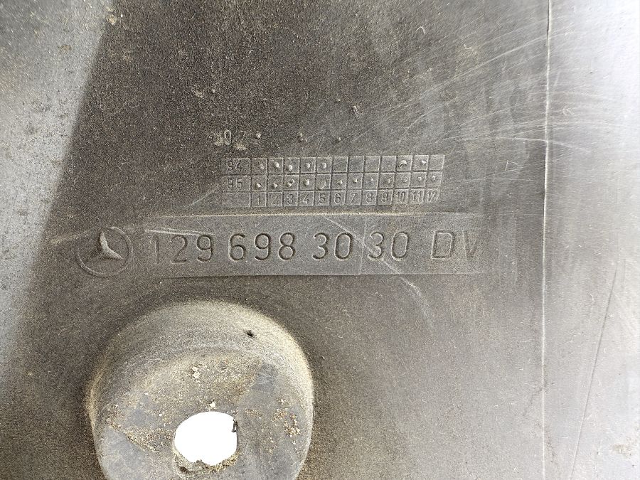 1296983030 | Mercedes SL500 | R129 Rear inner wheel arch lining right side 1296983030 | Mercedes SL500 | R129 Rear inner wheel arch lining right side