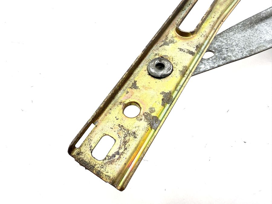 1297200446 | Mercedes 300SL-24 | R129 Front right door window regulator