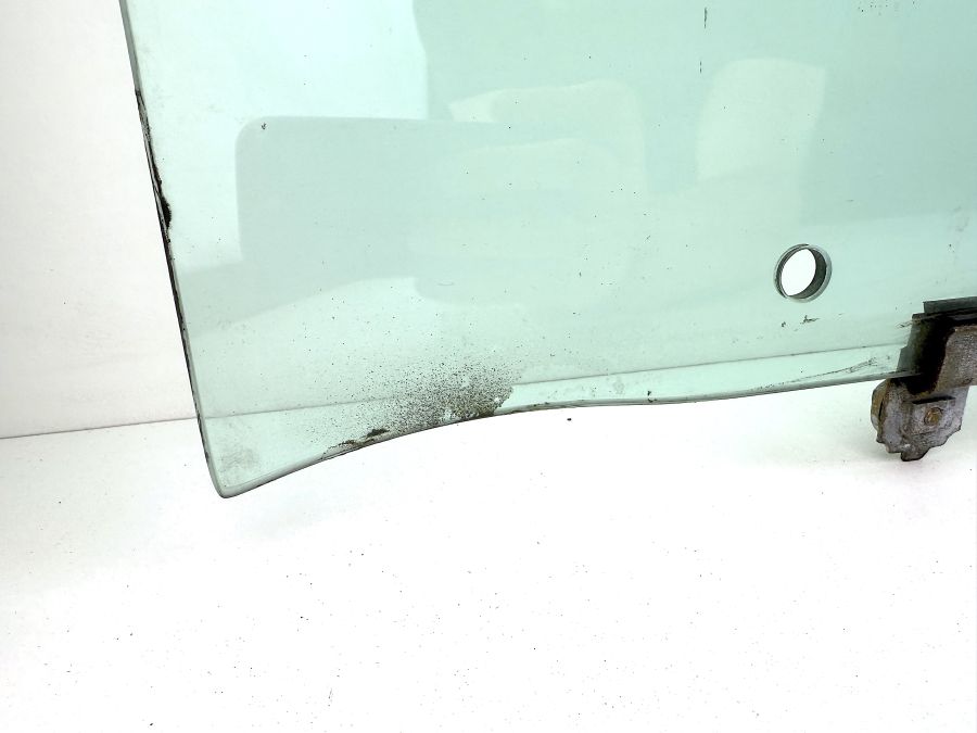 1297200718 1297200818 | Mercedes SL500 | R129 Right and left front door windows