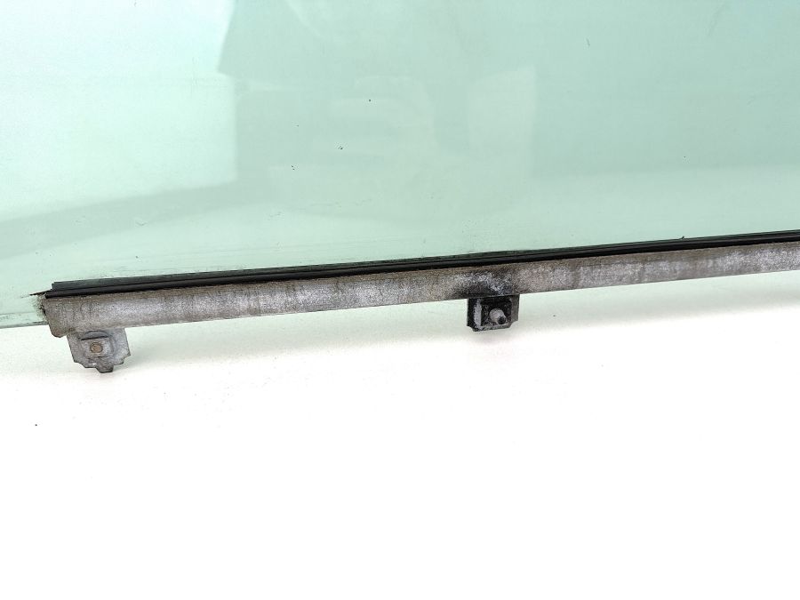 1297200718 1297200818 | Mercedes SL500 | R129 Right and left front door windows