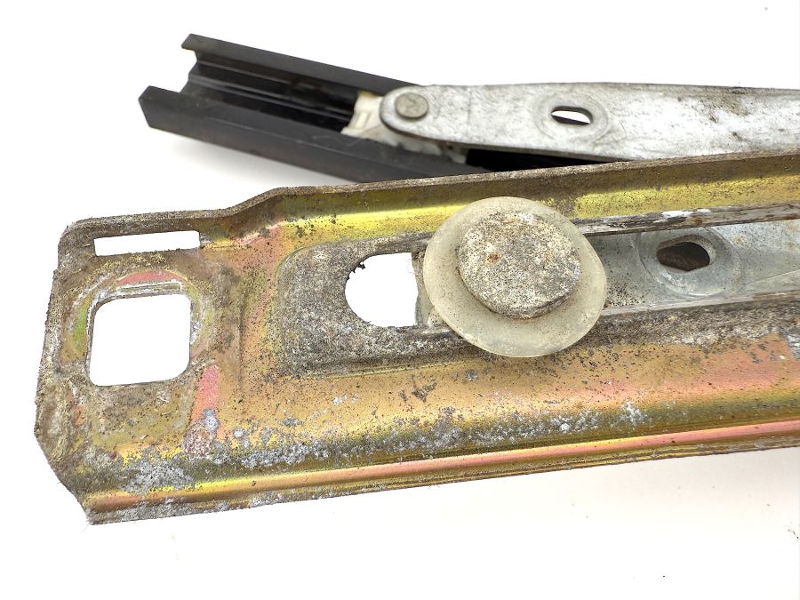 1297200746 1297200346 | Mercedes SL500 | R129 Front left door window regulator