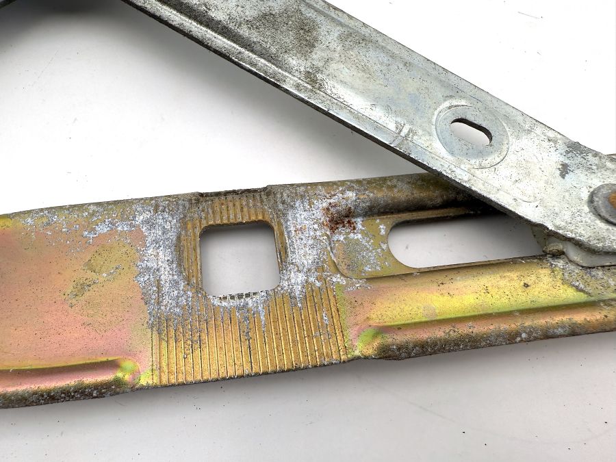 1297200746 1297200346 | Mercedes SL500 | R129 Front left door window regulator