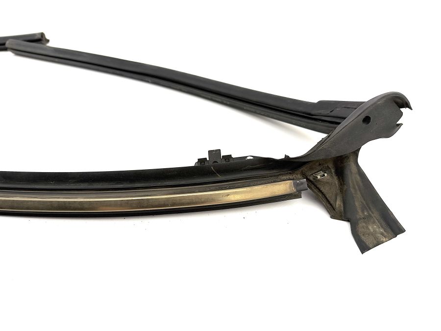 1297201278 1296700022 1296700621 | Mercedes SL500 | R129 Molding windshield top whit sealing 1297201278 1296700022 1296700621 | Mercedes SL500 | R129 Molding windshield top whit sealing