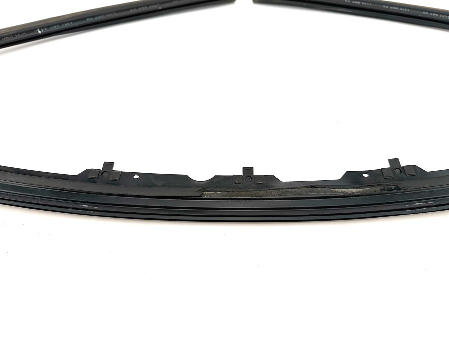 1297201278 1296700022 1296700621 | Mercedes SL500 | R129 Molding windshield top whit sealing 1297201278 1296700022 1296700621 | Mercedes SL500 | R129 Molding windshield top whit sealing