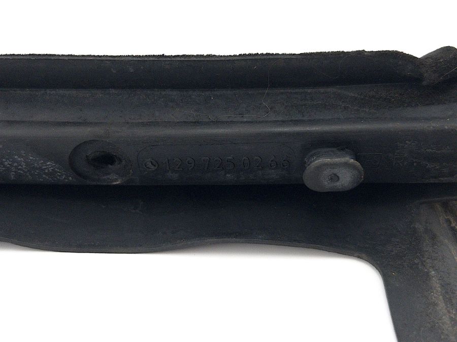 1297250266 | Mercedes SL500 | R129 Right door rubber weather seal