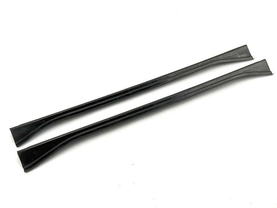 1297271088 1297270988 | Mercedes SL500 | R129 Door bottom trim covers