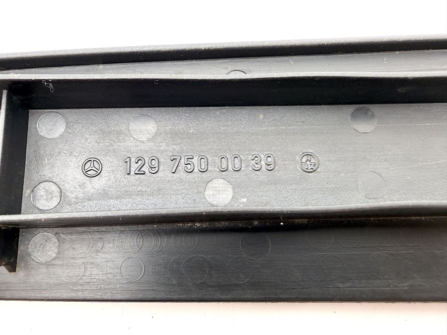 1297500039 1297580008 | Mercedes 300SL-24 | R129 Trunk Compartment Cover