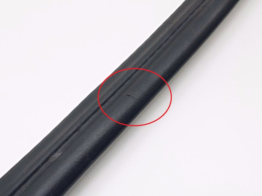 1297580098 | Mercedes SL500 | R129 Rear trunk lid seal