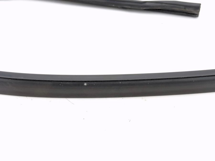 1297702098 | Mercedes SL500 | R129 Folding soft top rubber seal