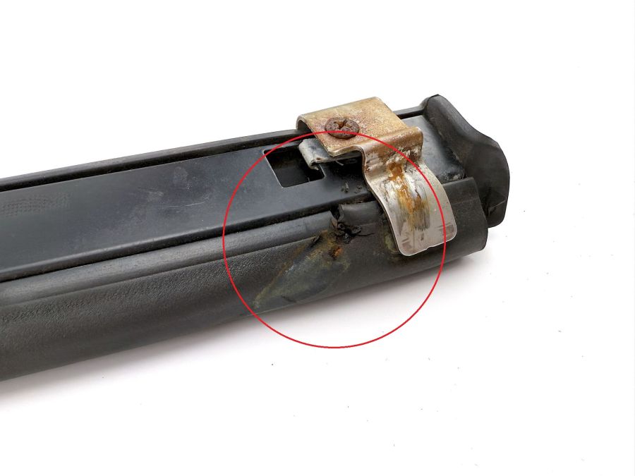 1297702534 1297701734 | Mercedes SL500 | R129 Soft top left sealing rail