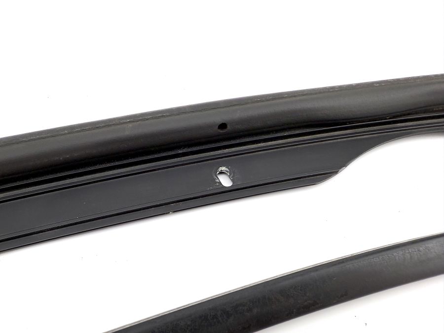 1297710139 1297703998 | Mercedes SL500 | R129 Folding top front seal rail