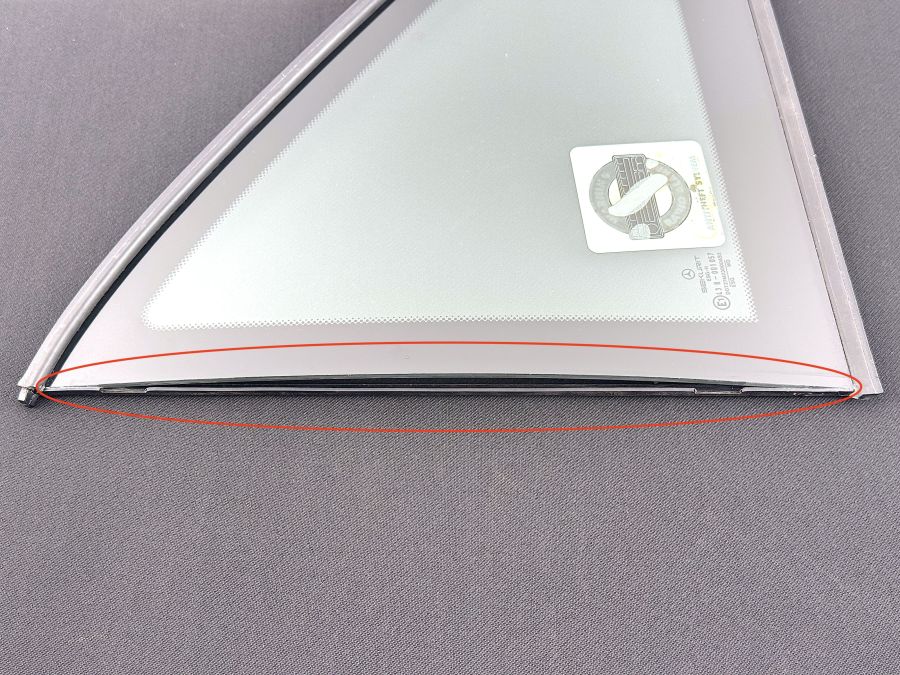 1297900590 | Mercedes 300SL-24 | R129 Hardtop rear left side window glass