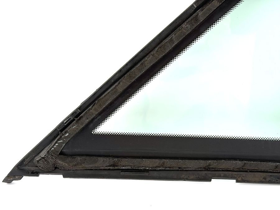 1297900590 | Mercedes 300SL-24 | R129 Hardtop rear left side window glass