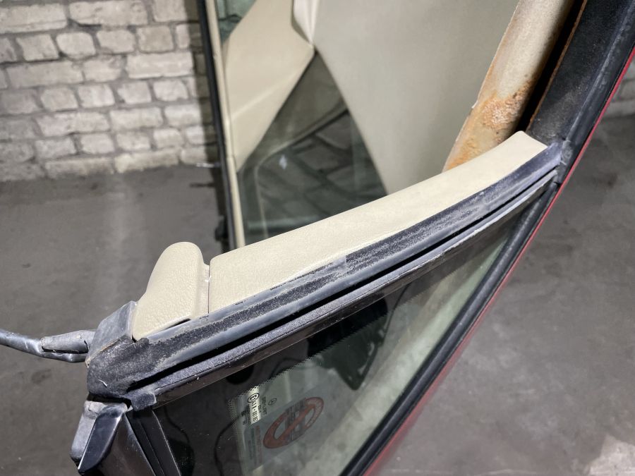 1297900940 1297902240 1297900340 | Mercedes 500SL | R129 Convertible hardtop