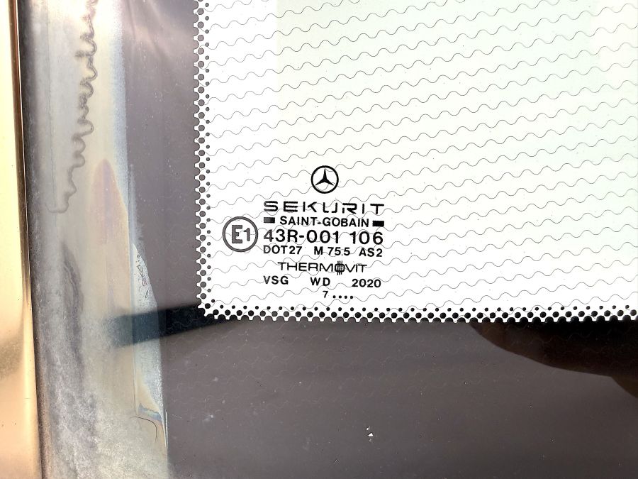 1297901390 1297950384 | Mercedes SL500 | R129 Hardtop rear window