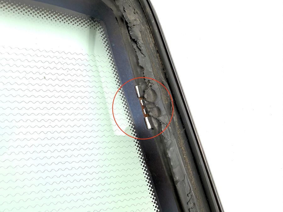 1297901390 1297950384 | Mercedes SL500 | R129 Hardtop rear window