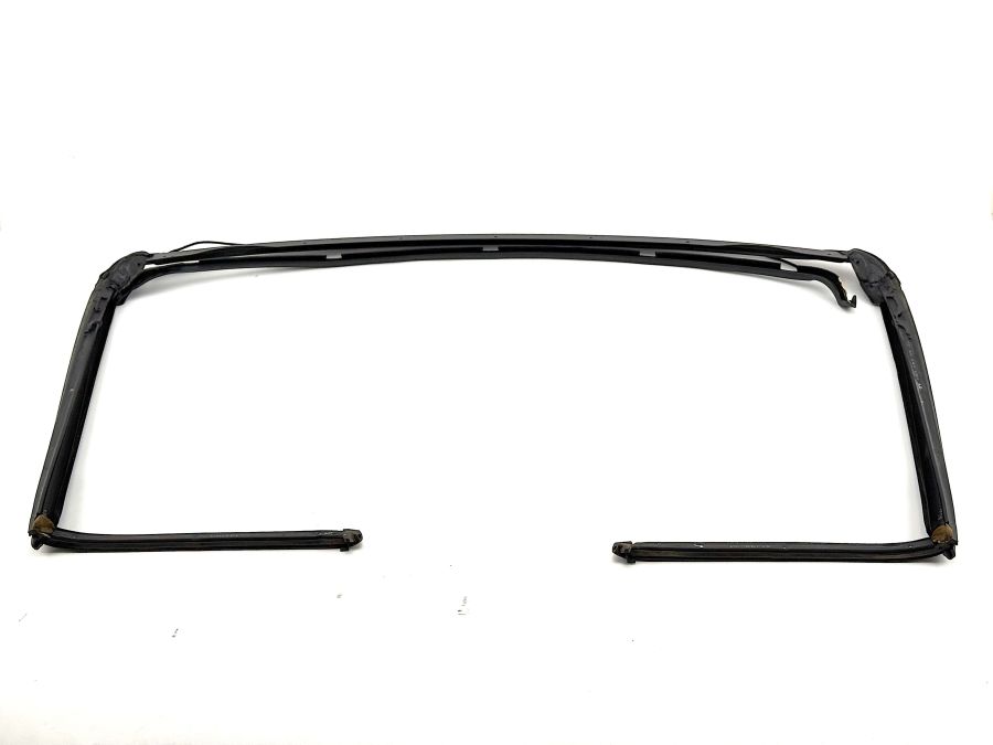 1297902198 | Mercedes SL500 | R129 Hardtop seal