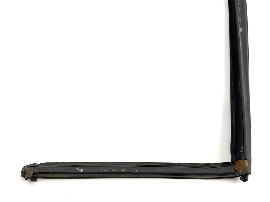 1297902198 | Mercedes SL500 | R129 Hardtop seal