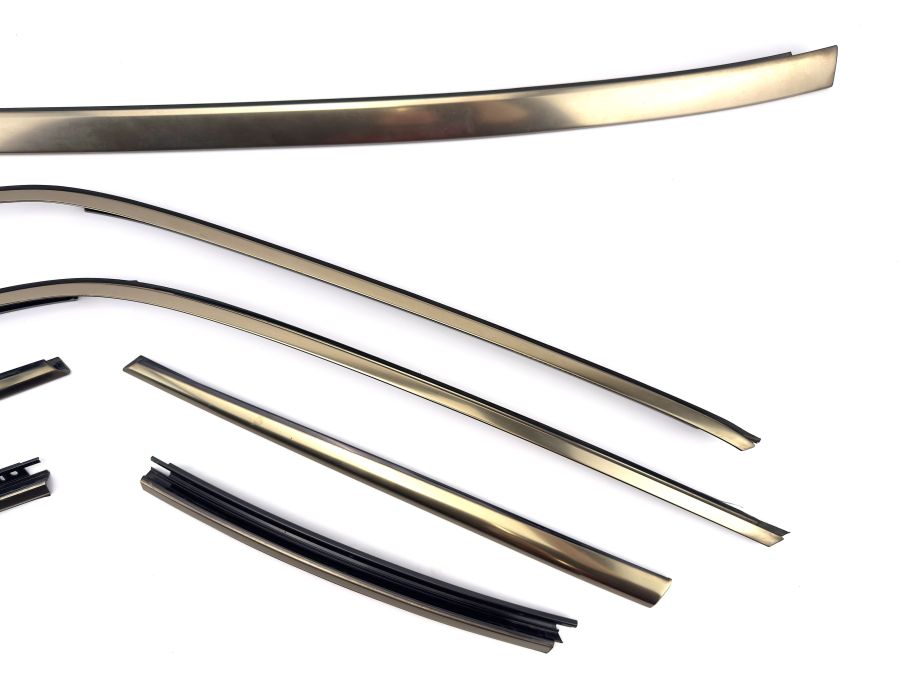 1297950484 1297952184 1297952284 | Mercedes SL500 | R129 Hardtop garnish mouldings