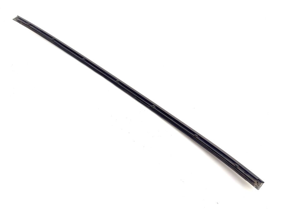 1297950484 1299900291 1299900536 | Mercedes 300SL-24 | R129 Hardtop garnish molding