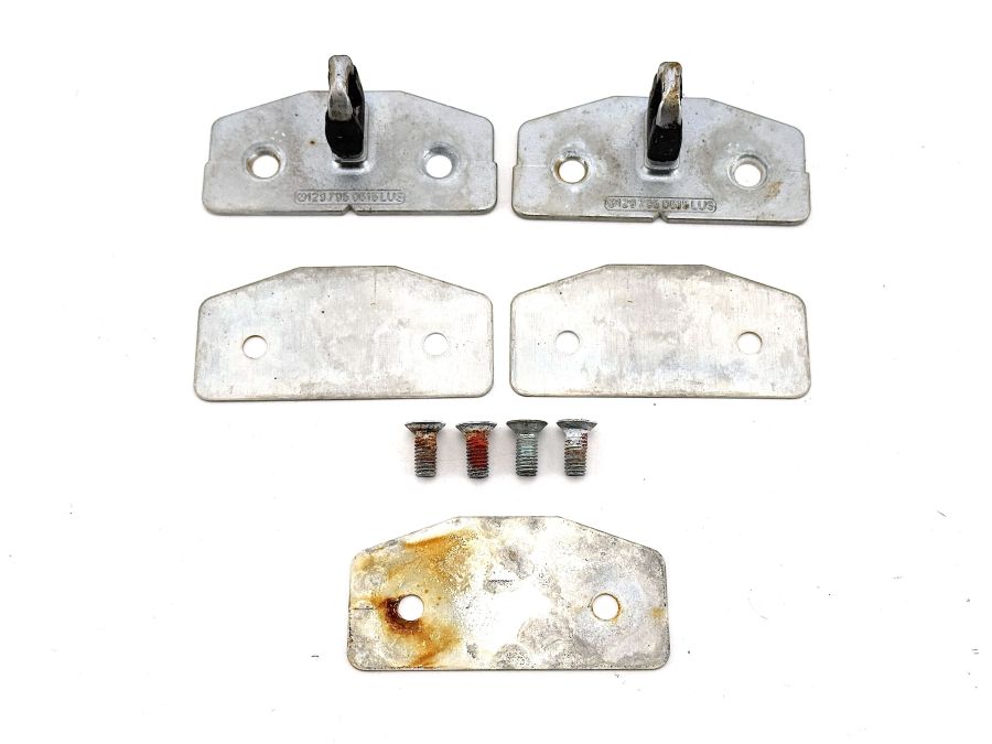 1297950615 | Mercedes 300SL-24 | R129 Hardtop roof locking pins