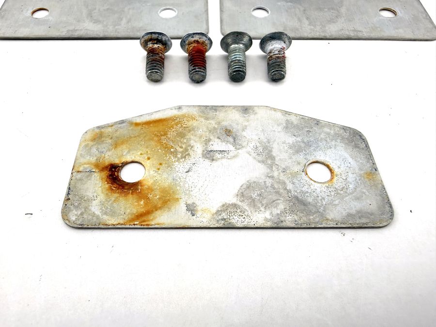 1297950615 | Mercedes 300SL-24 | R129 Hardtop roof locking pins