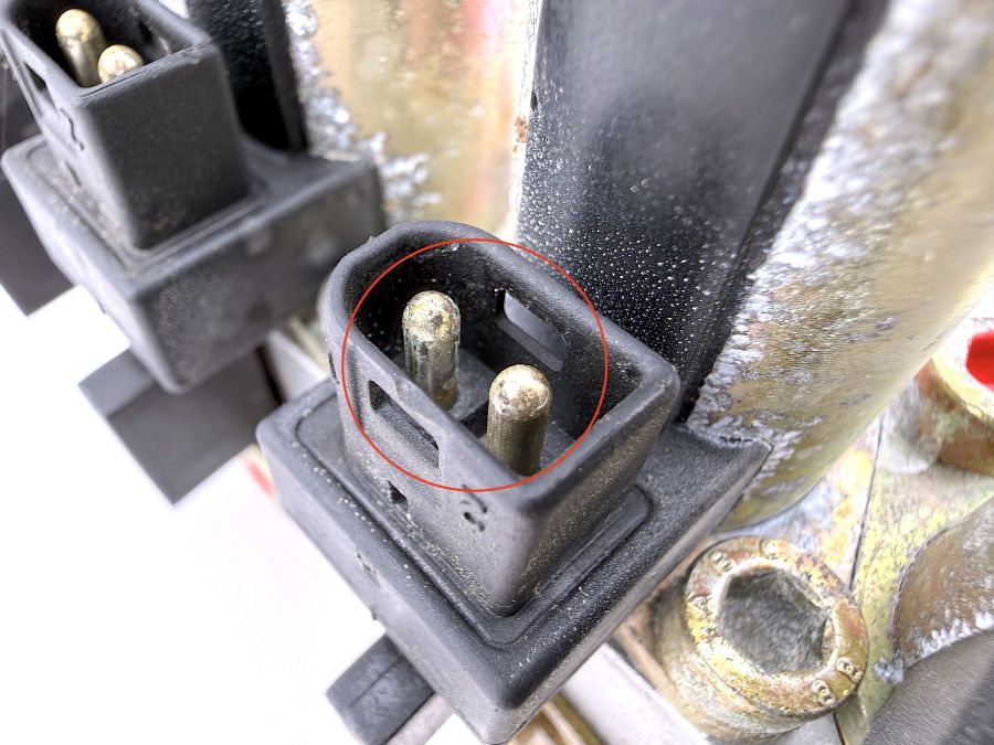 1298000178 1298000078 | Mercedes 300SL-24 | R129 Convertible top left hydraulic valve block
