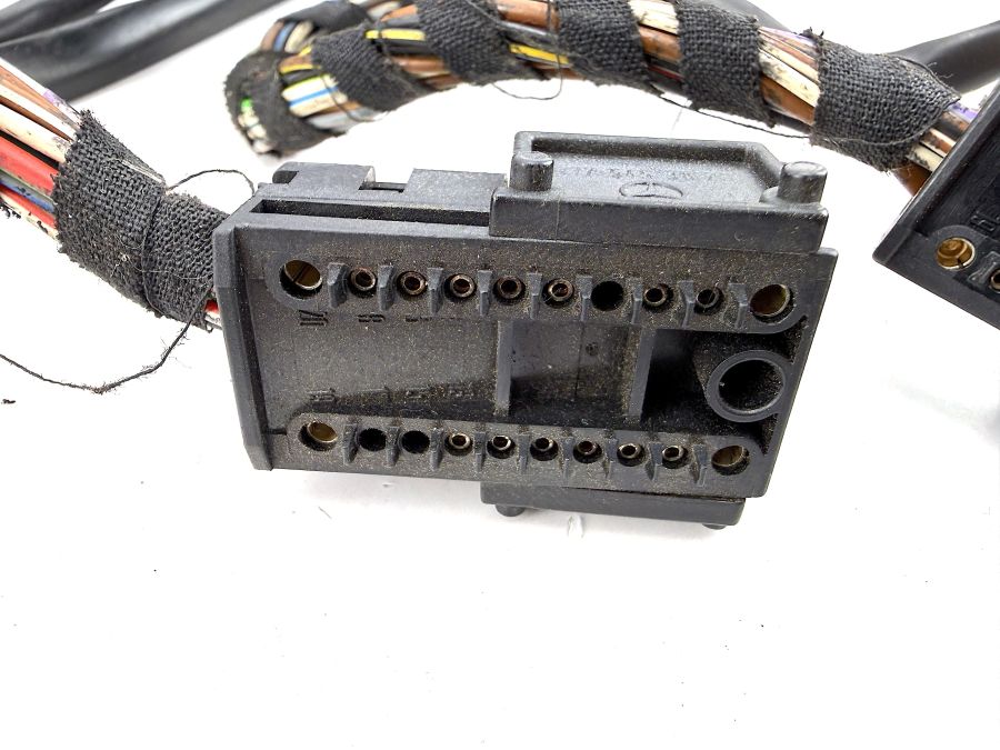 1298000678 0018000975 1295404409 | Mercedes 300SL-24 | R129 Heater control vacuum valve actuators
