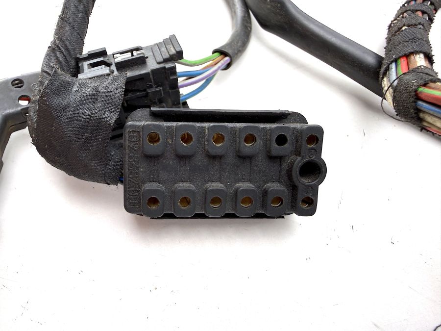 1298000678 0018000975 1295404409 | Mercedes 300SL-24 | R129 Heater control vacuum valve actuators