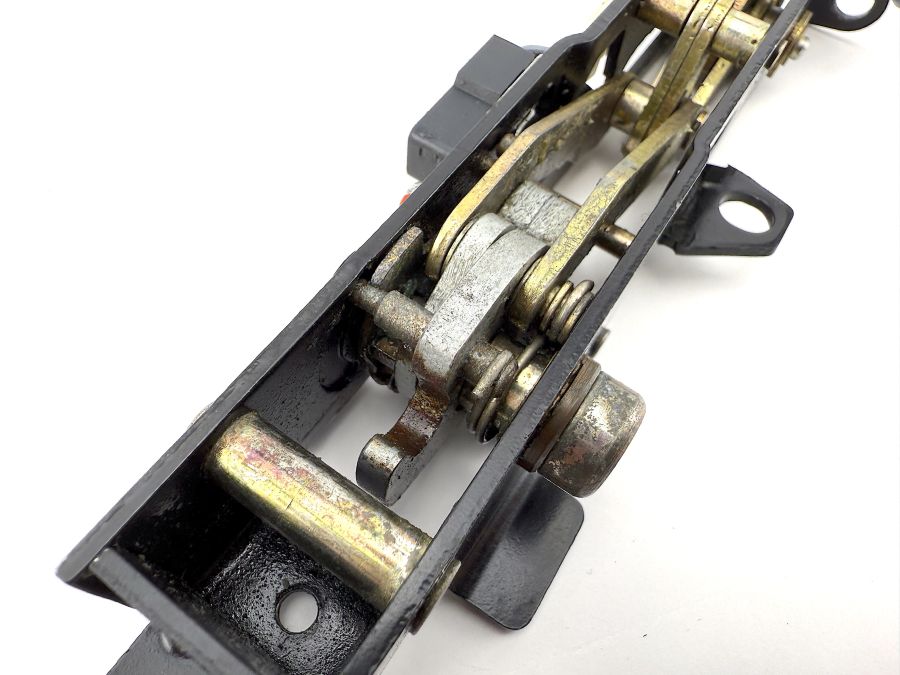 1298000874 | Mercedes SL500 | R129 Roof front right lock latch