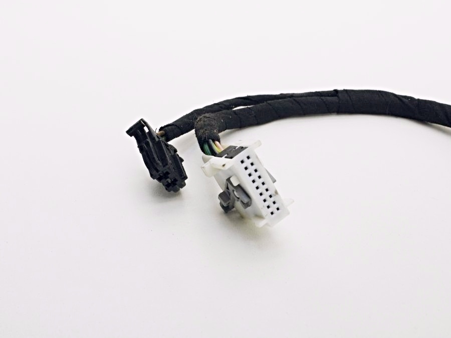 1298001248C 005454430 2105456328 | Mercedes SL500 | R129 Vacuum pump wiring harness connector