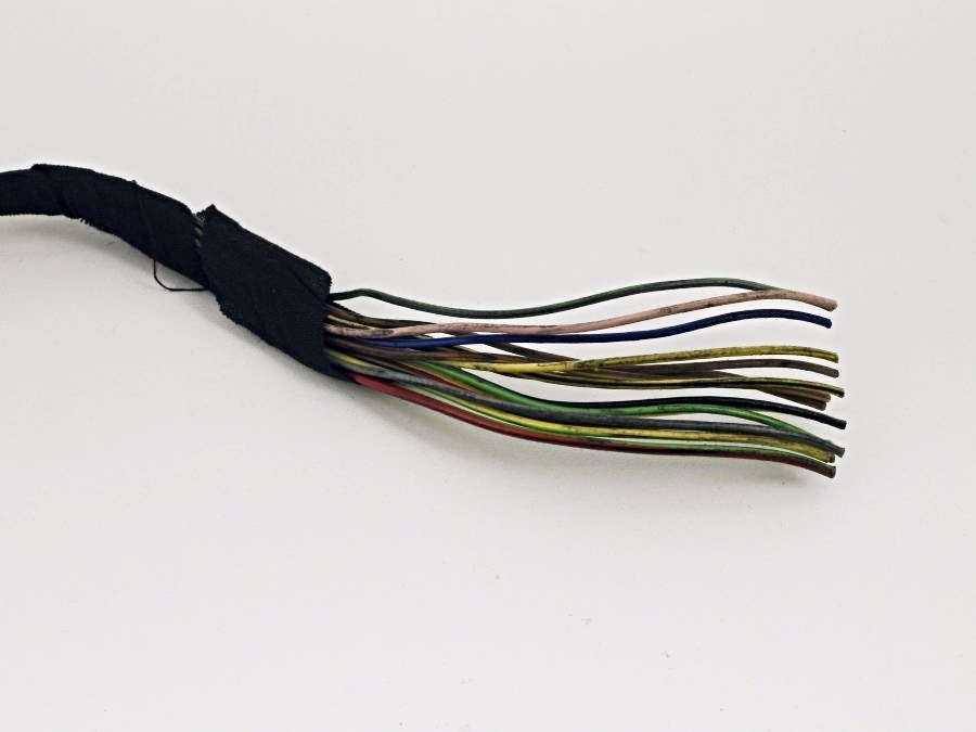 1298001248C 005454430 2105456328 | Mercedes SL500 | R129 Vacuum pump wiring harness connector