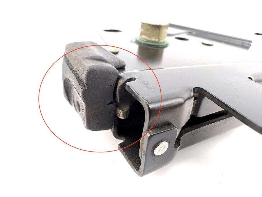 1298001674 | Mercedes SL500 | R129 Soft top lid lock right side 1298001674 | Mercedes SL500 | R129 Soft top lid lock right side