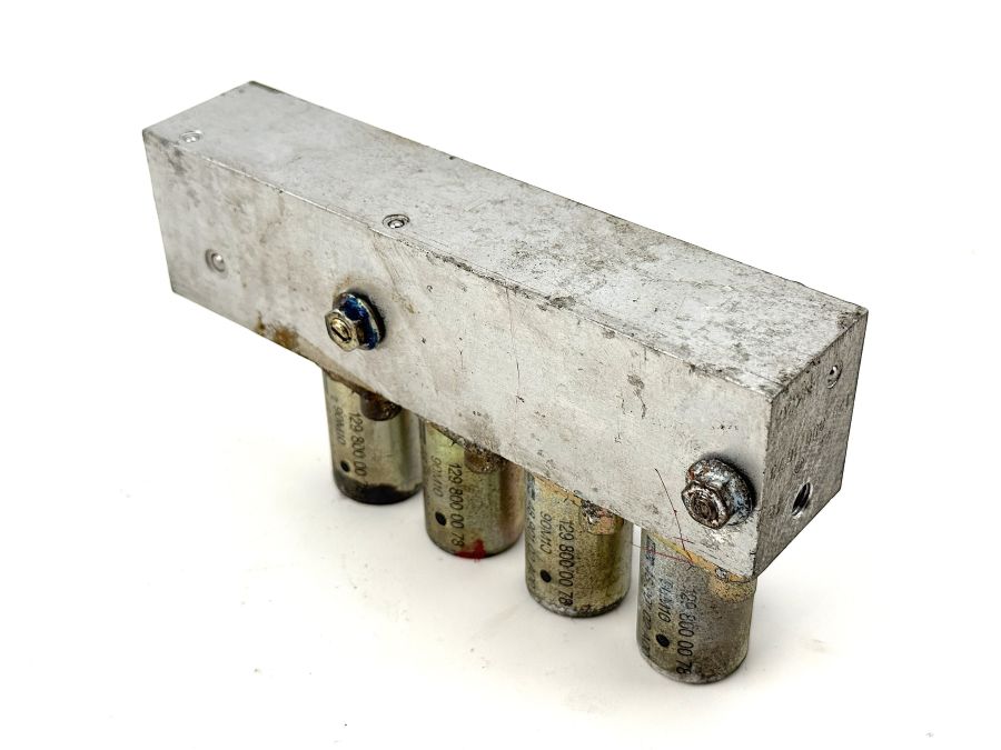 1298001678 1298000078 | Mercedes 300SL-24 | R129 Convertible top right hydraulic valve block