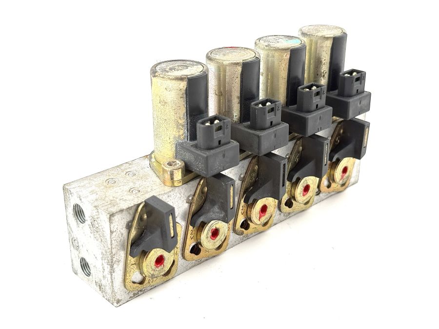1298001678 1298000078 | Mercedes 300SL-24 | R129 Convertible top right hydraulic valve block