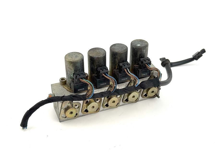 1298002578 | Mercedes SL500 | R129 Convertible top left hydraulic valve block