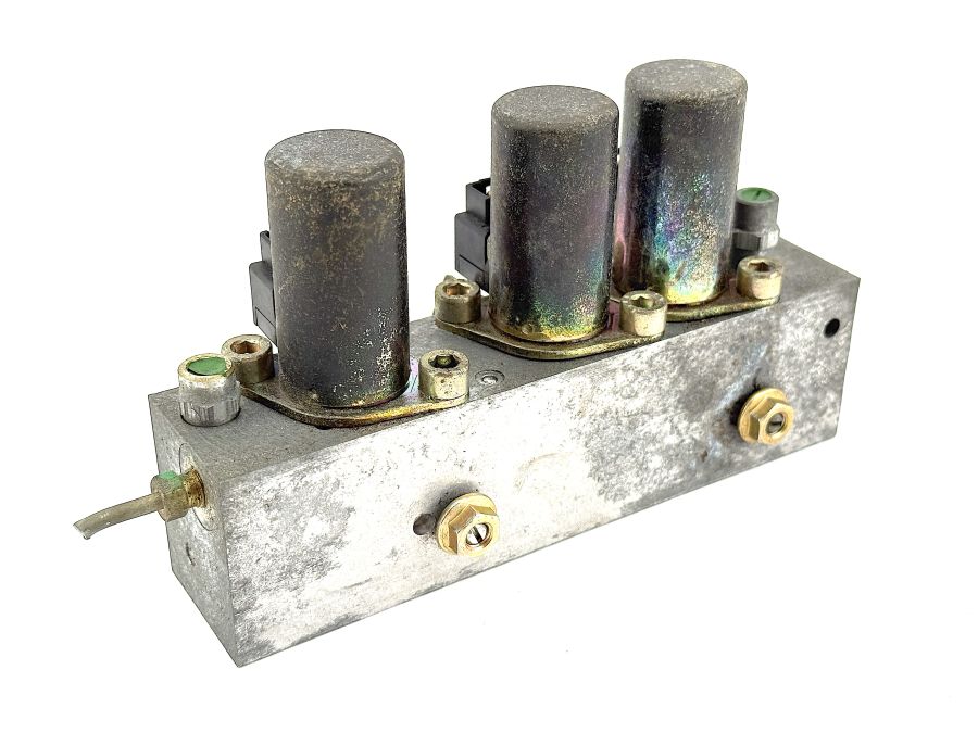 1298002678 | Mercedes SL500 | R129 Soft top hydraulic right valve block 1298002678 | Mercedes SL500 | R129 Soft top hydraulic right valve block