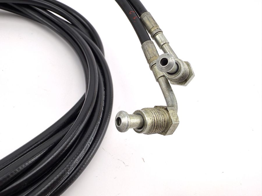 1298004183 1298002283 1298002083 | Mercedes SL500 | R129 Lines from pump to right valve block 1298004183 1298002283 1298002083 | Mercedes SL500 | R129 Lines from pump to right valve block