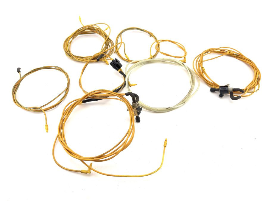 1298004615 0001581435 | Mercedes 300SL-24 | R129 Central locking vacuum pipe lines