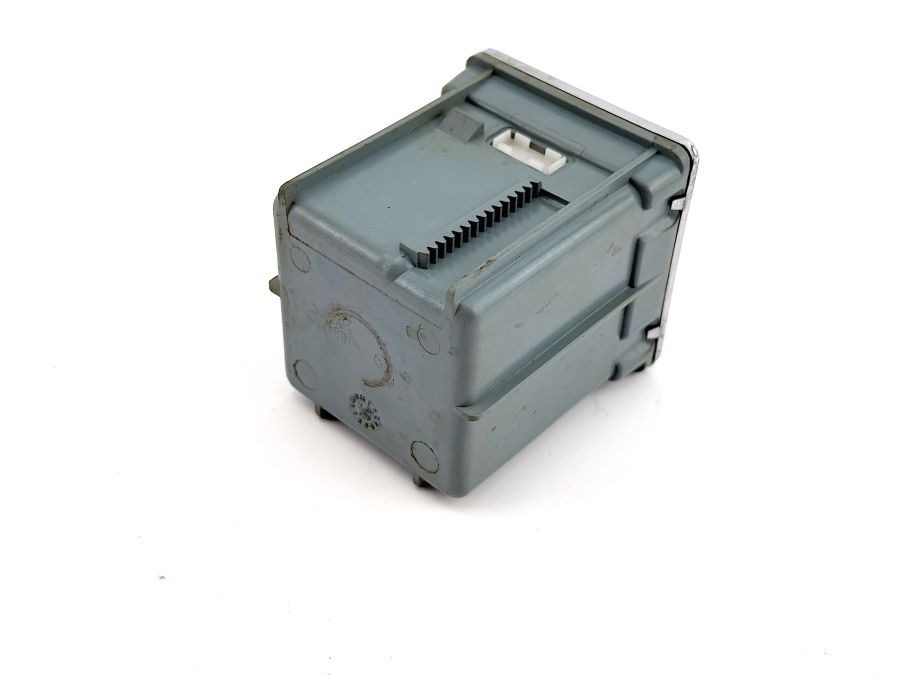 1298100430 1298100028 | Mercedes 300SL-24 | R129 Center console storage box