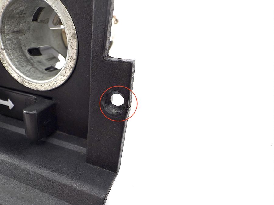 1298100579 2028100028 | Mercedes SL500 | R129 Center console ashtray storage 1298100579 2028100028 | Mercedes SL500 | R129 Center console ashtray storage