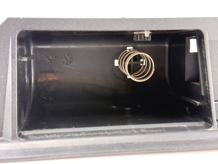 1298100579 2028180028 | Mercedes SL500 | R129 Center console ashtray storage